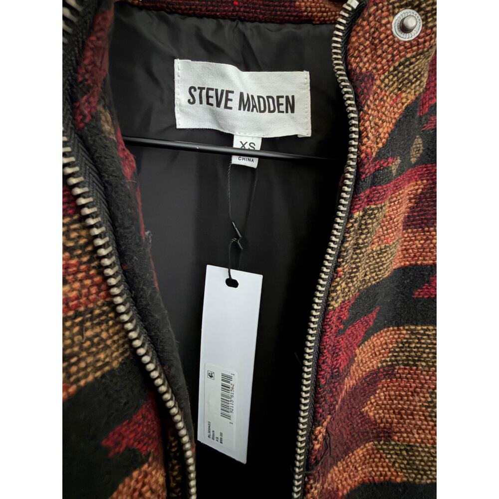 Steve Madden revolve cabin fever Aztec coat size XS - Picture 3 of 4